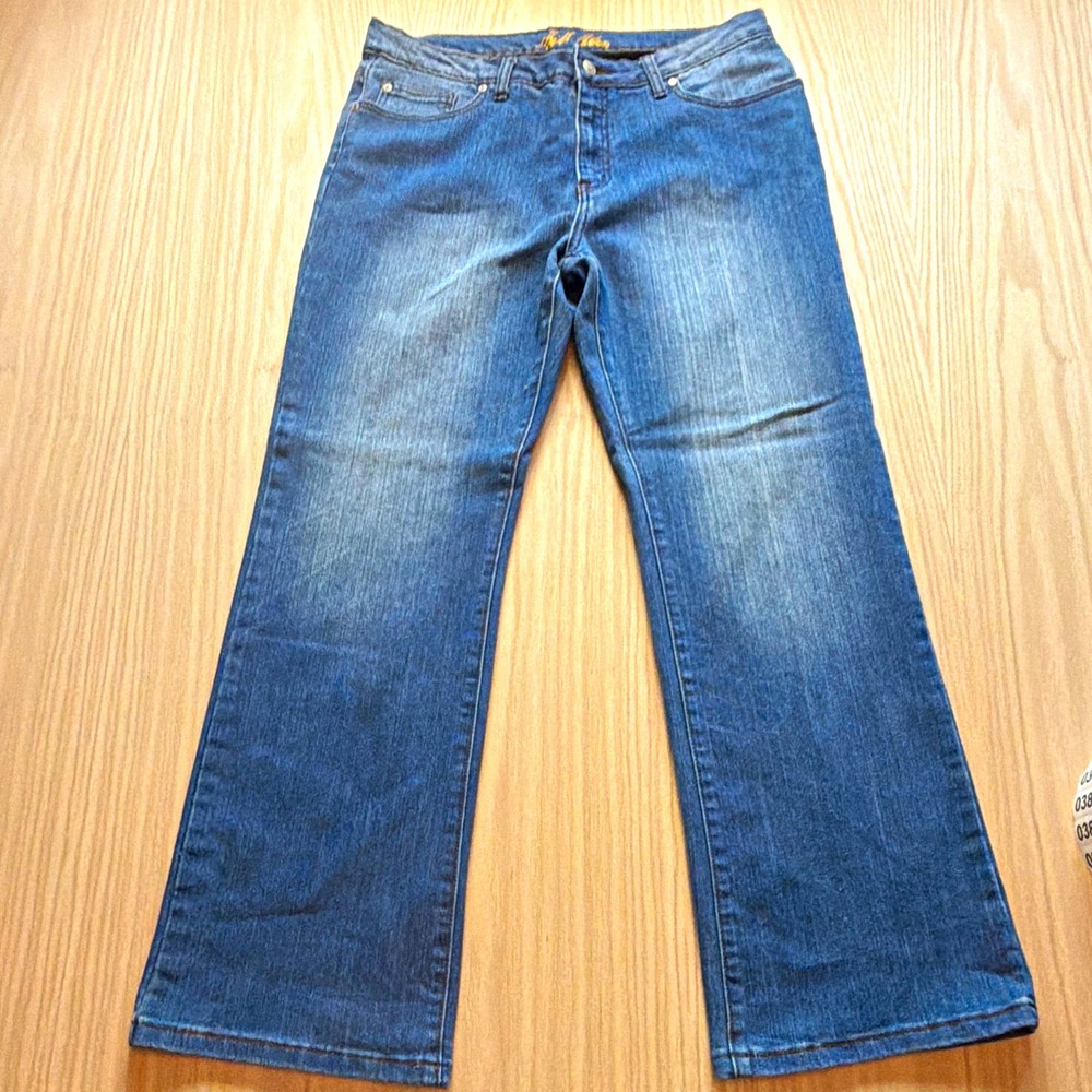 Bill Blass Women’s Bootcut Stretch Jeans Size 12 Medium Wash Blue 5-Pocket